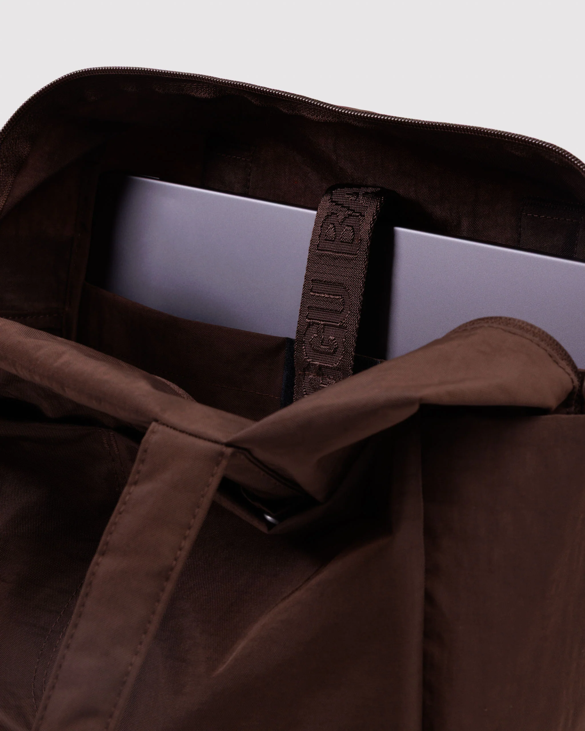 Everyday Cloud Bag - Coffee - Image 3