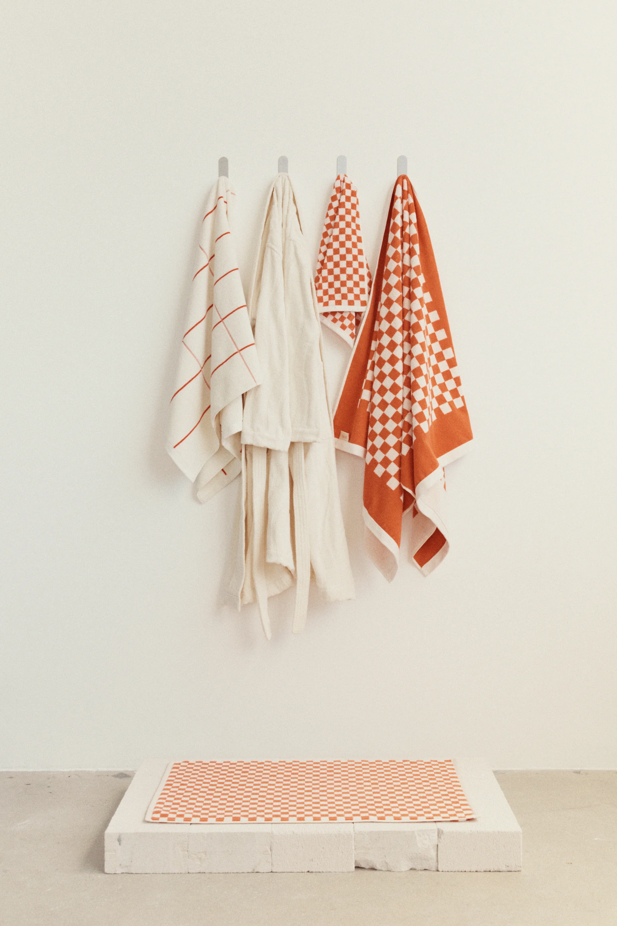 Roman Pool Towel - Sun - Image 7