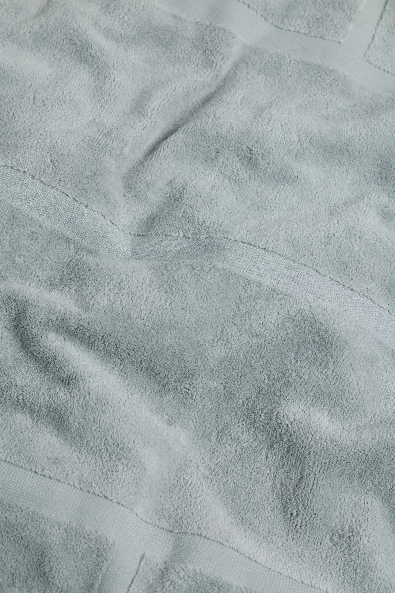 Woodford Pool Towel - Cement - Image 7