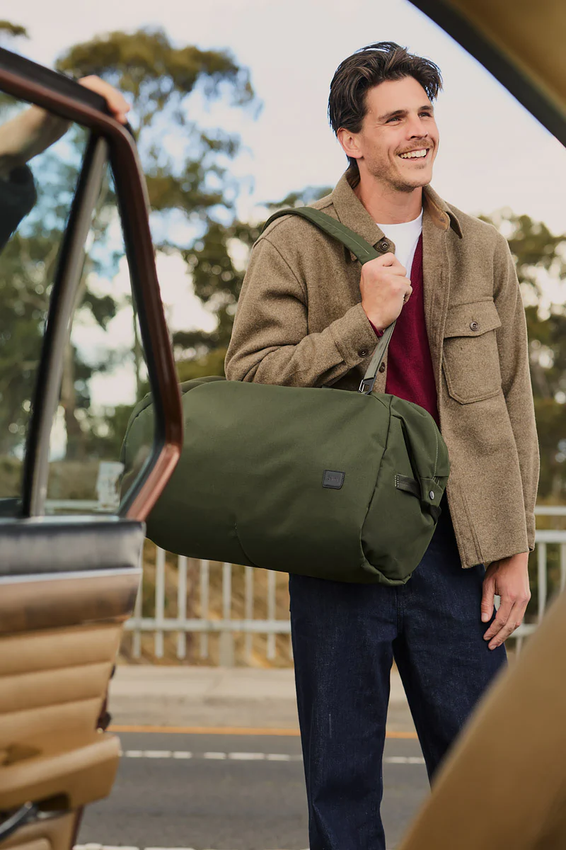 Classic Duffel Bag - Olive - Image 2