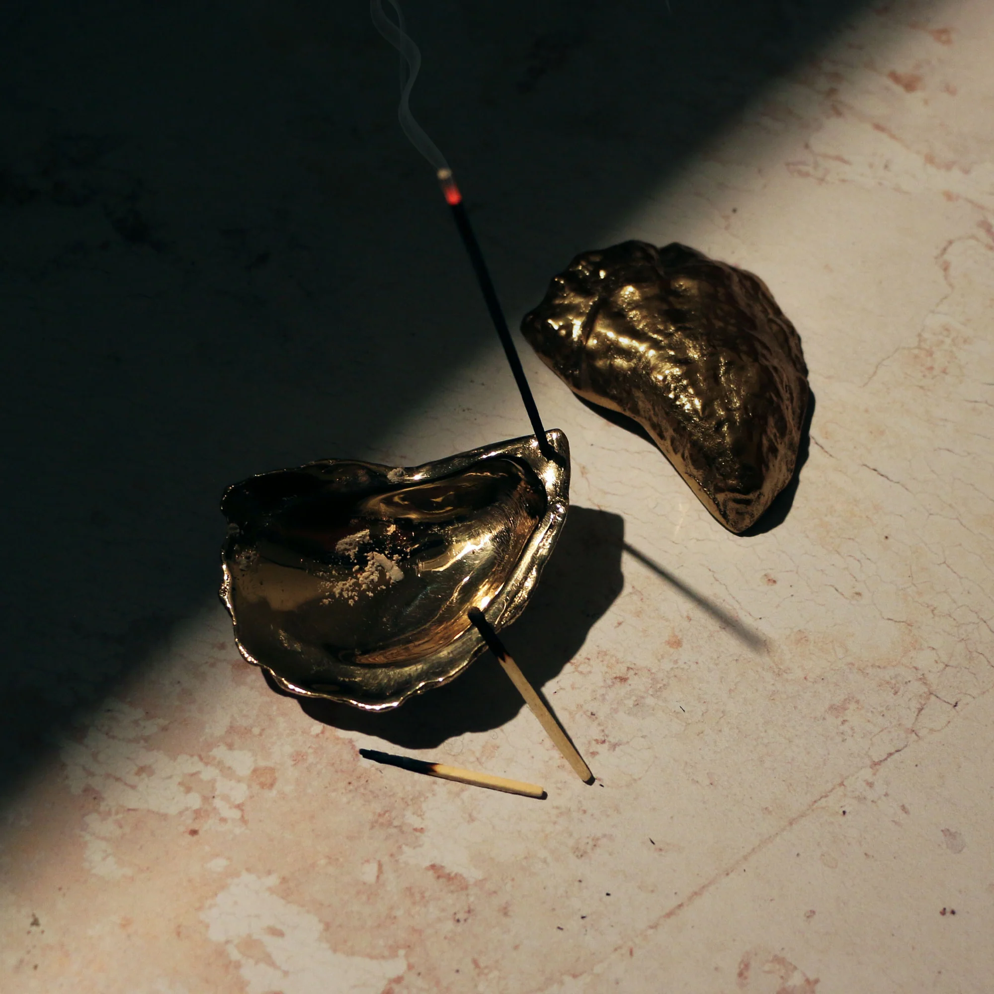 Brass Oyster Incense Holder - Image 5
