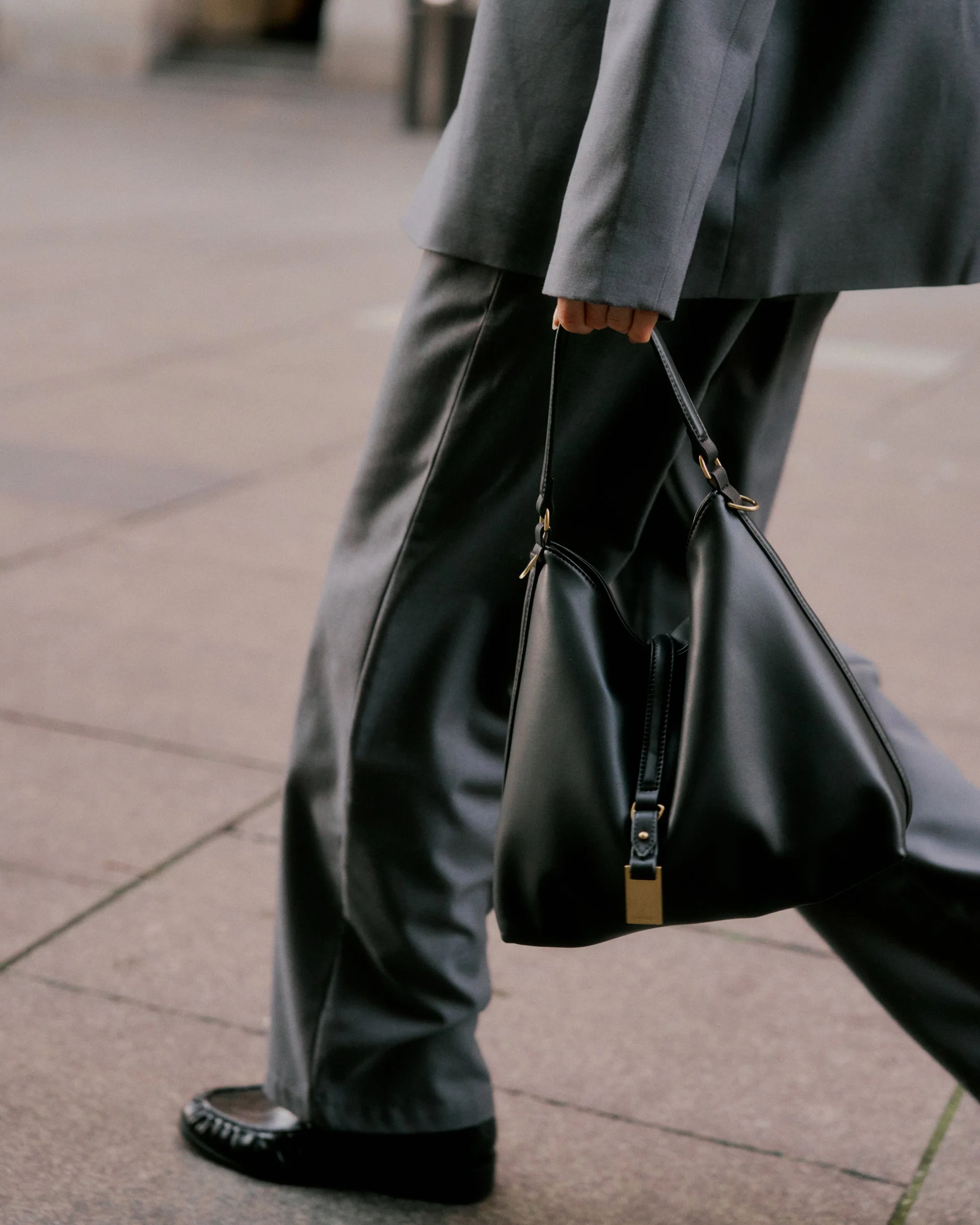 Josie Bucket Bag - Image 2