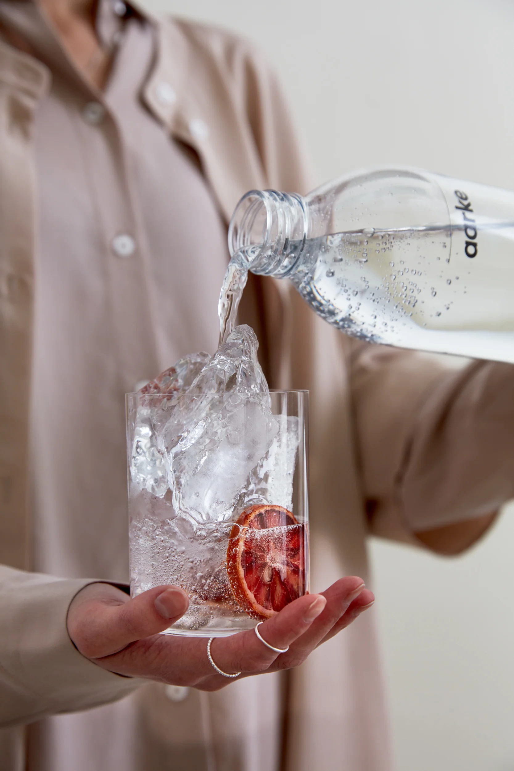 Water Carbonator Bottle - Image 5
