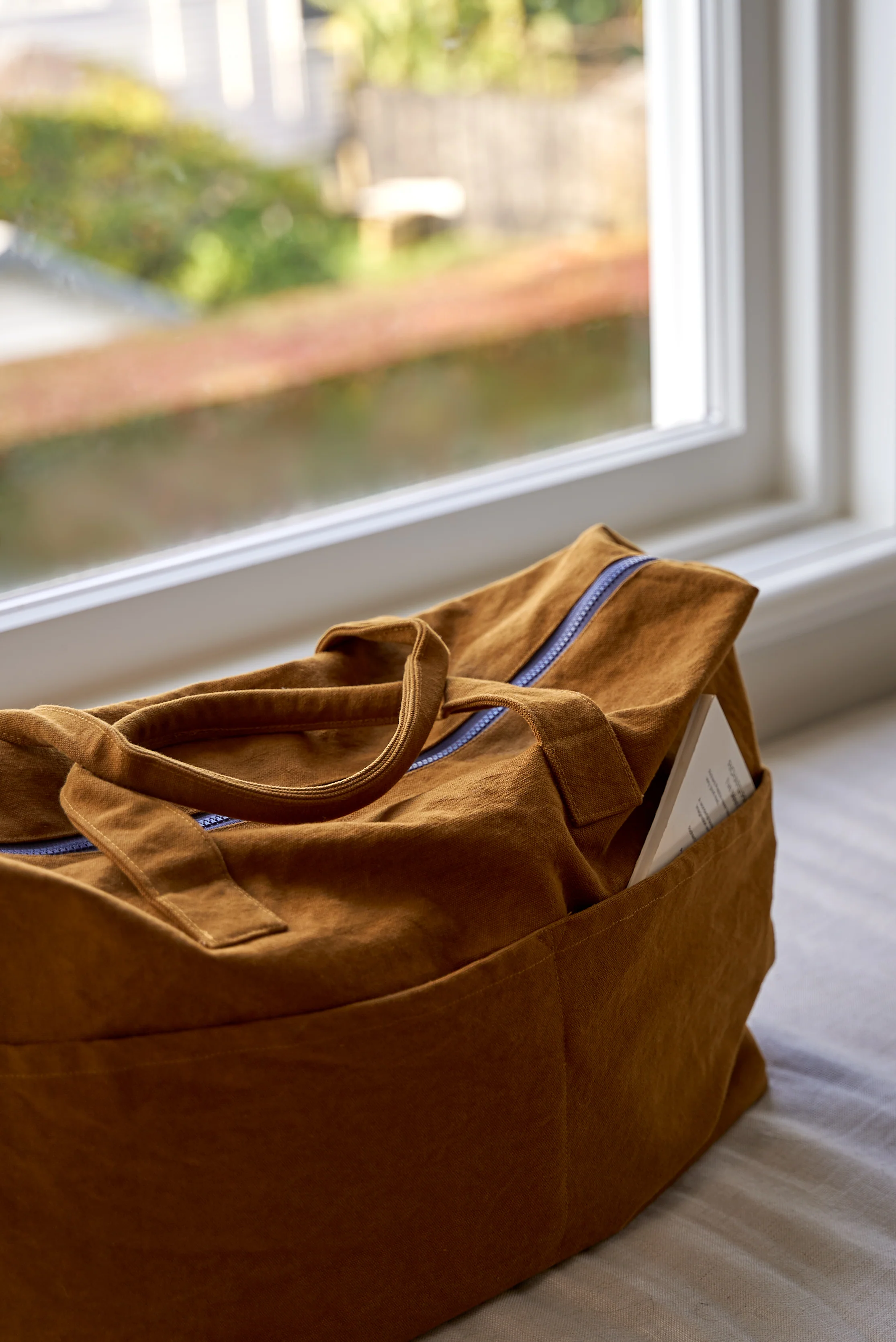 Marlo Contrast Overnight Bag - Masala - Image 3