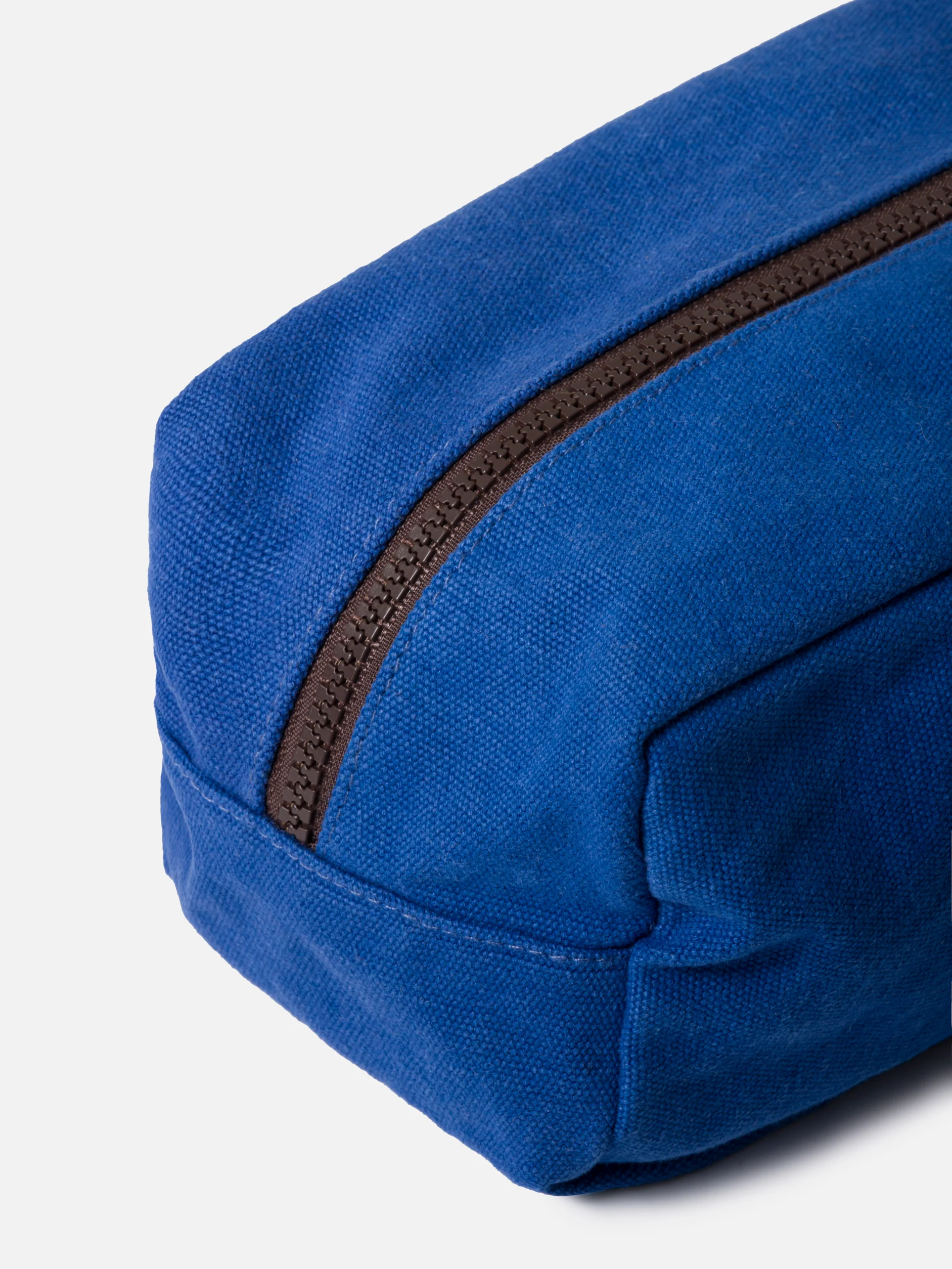 Marlo Contrast Wash Bag - Aegean - Image 10