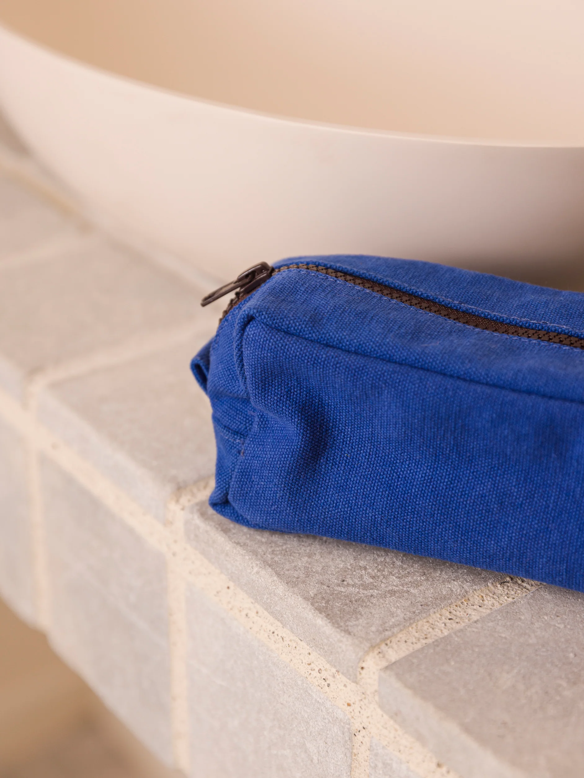 Marlo Contrast Wash Bag - Aegean - Image 5