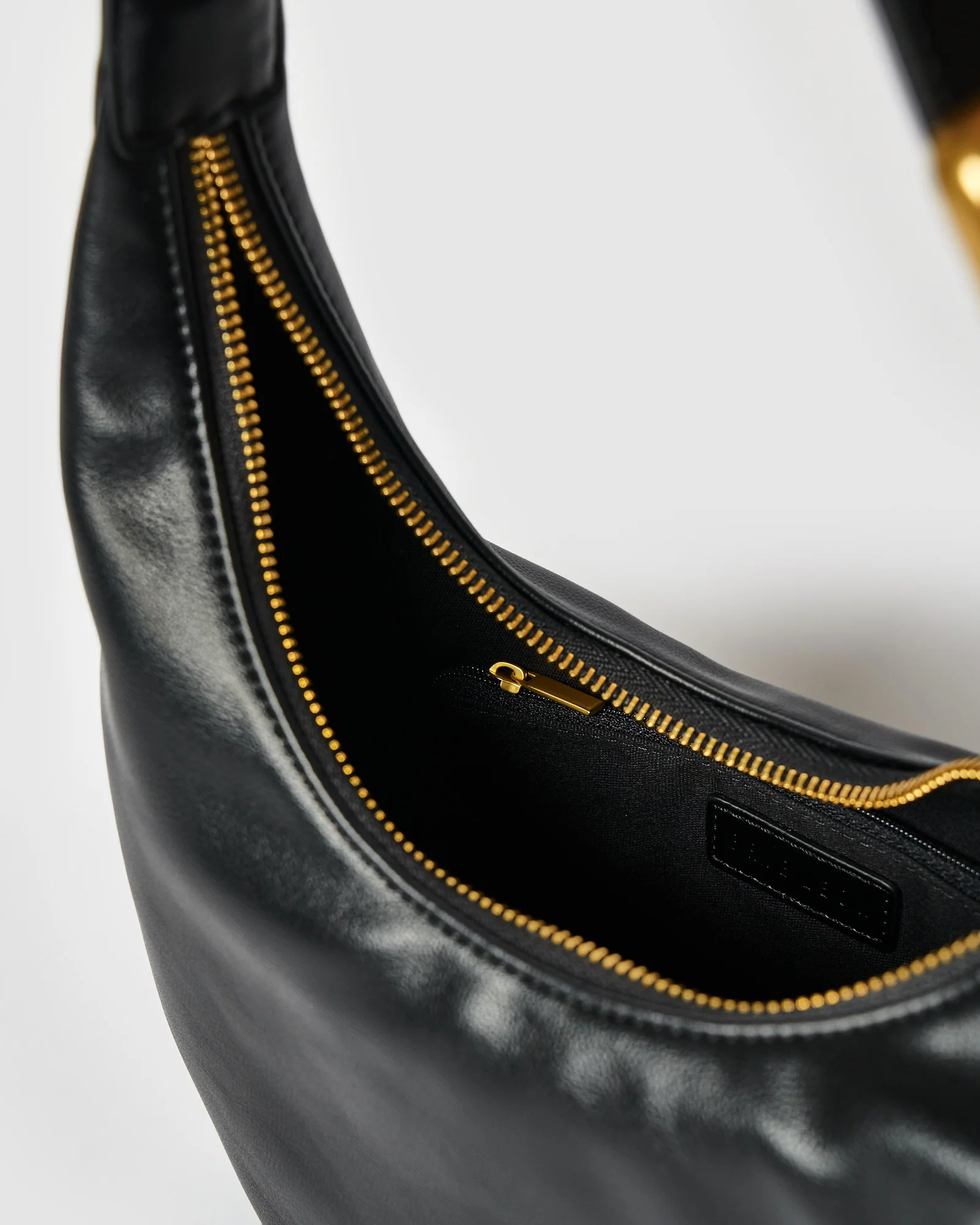 Everyday Croissant Bag - Black - Image 7