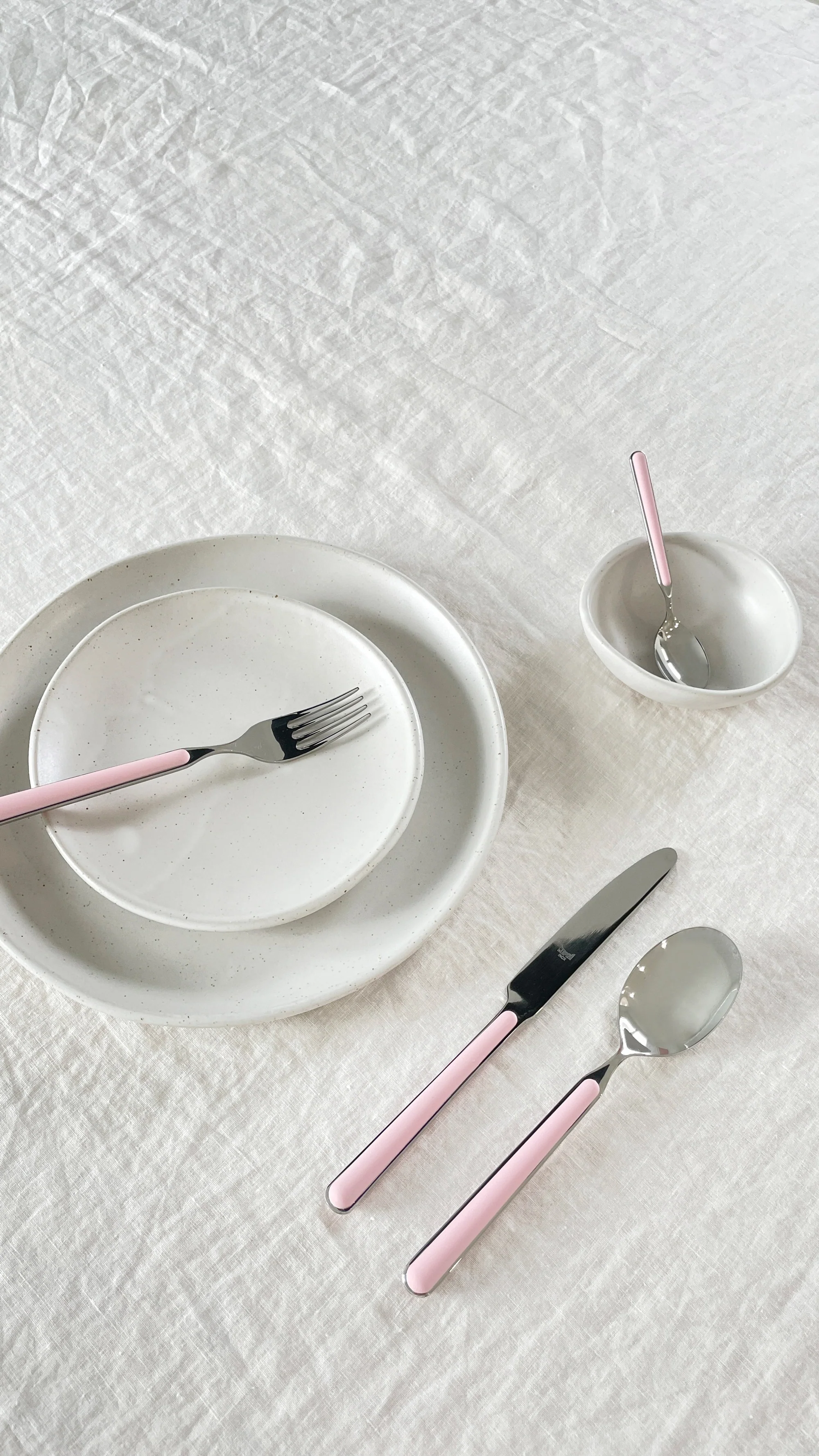 Fantasia Cutlery Set - Pale Rose - Image 5