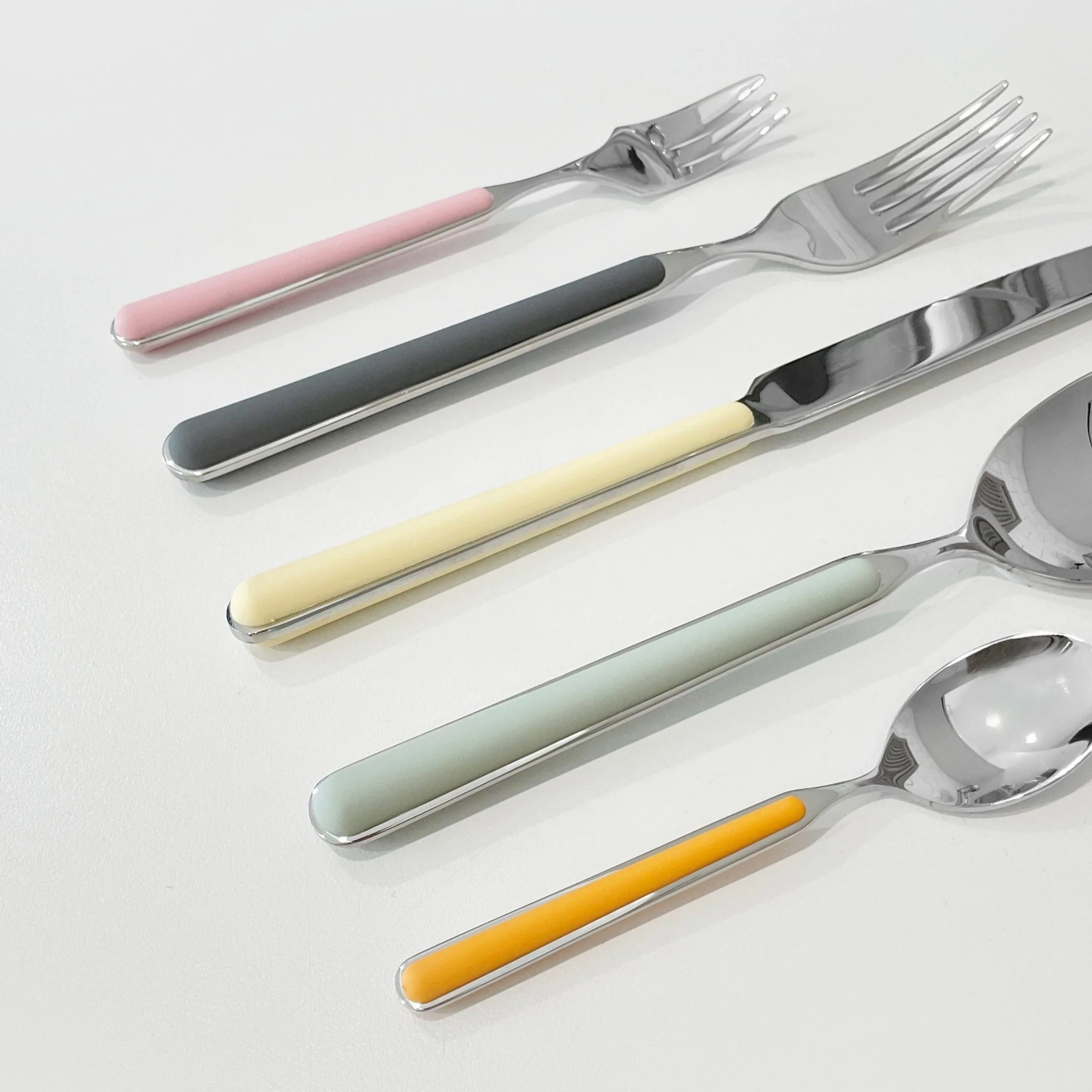 Fantasia Cutlery Set - Pale Rose - Image 8