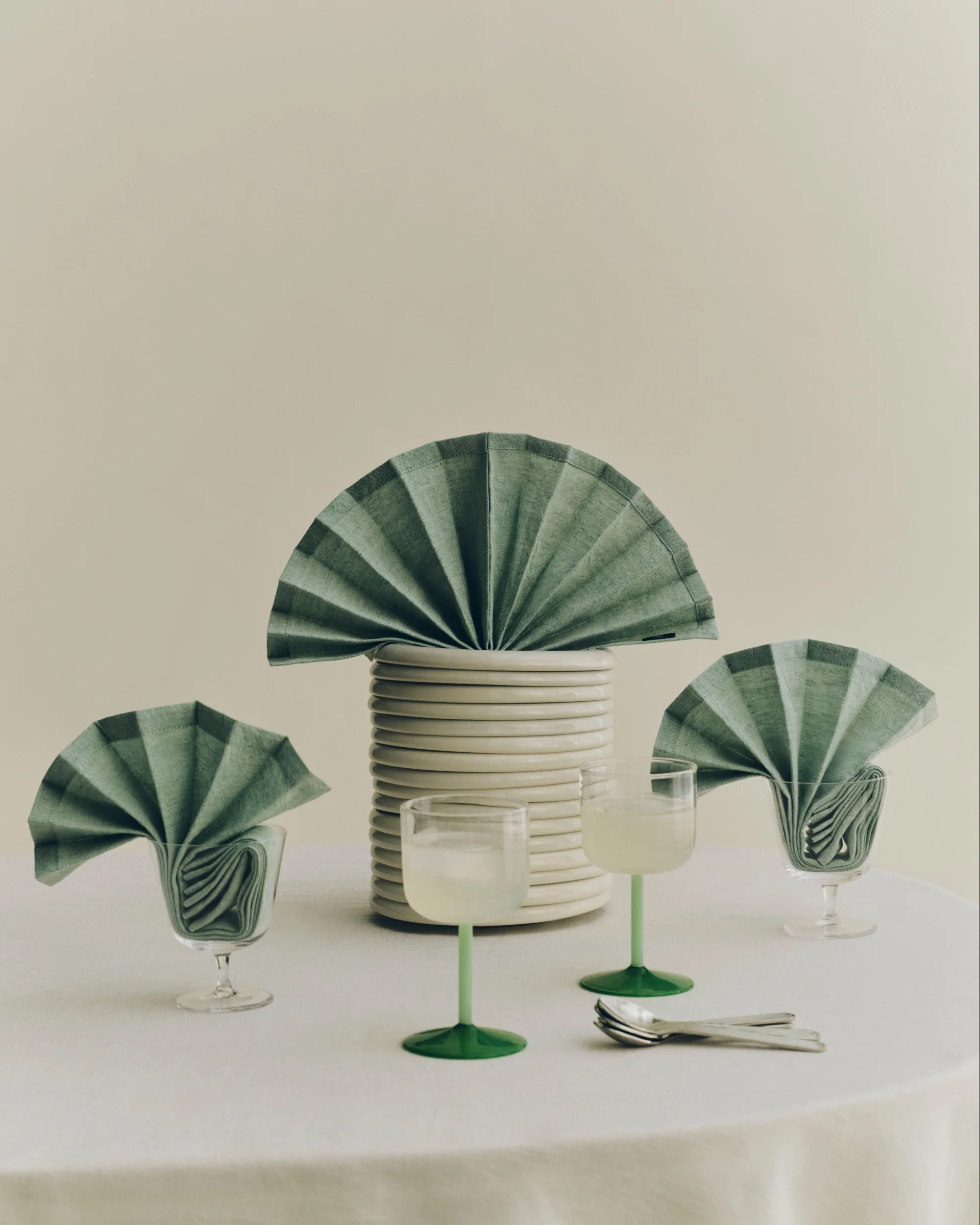 Tint Wine Glass Set - Green - Image 2