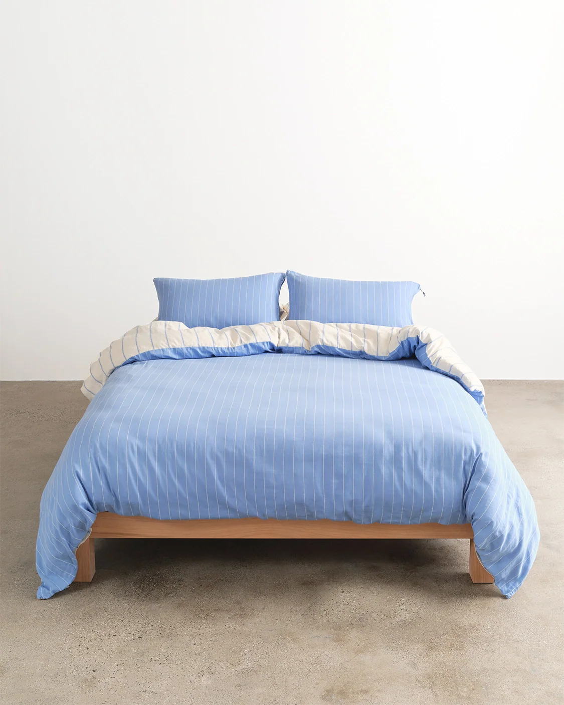 Versa Duvet Cover - Cloud & Capri - Image 7