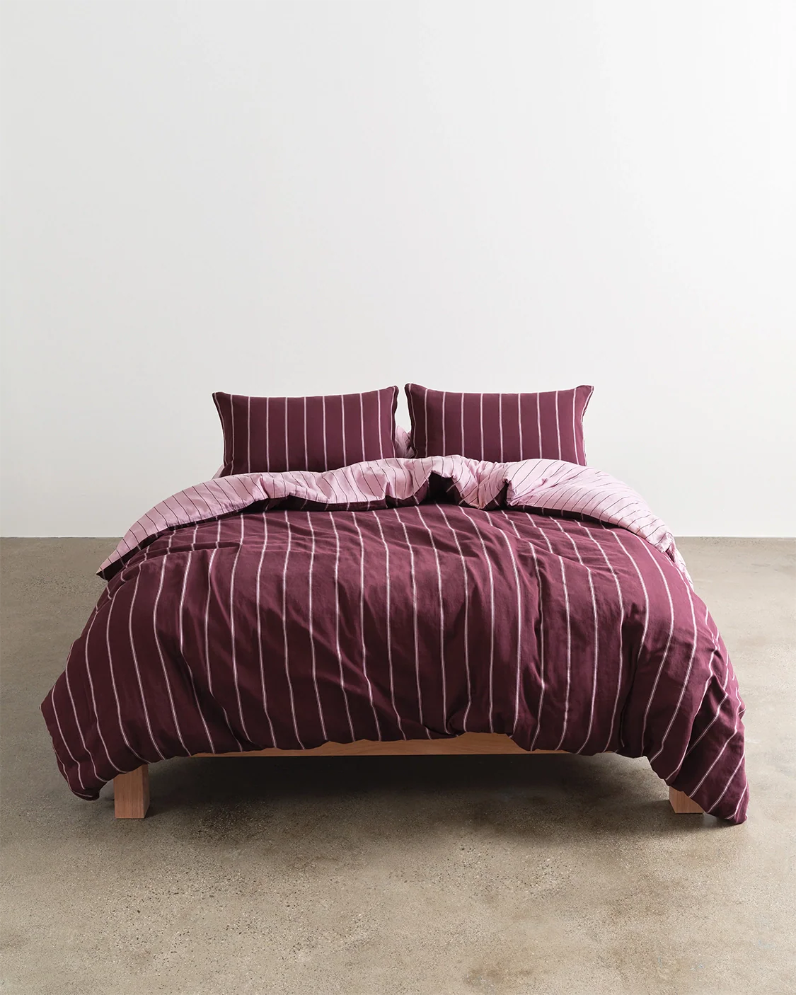 Versa Duvet Cover - Mulberry & Aster