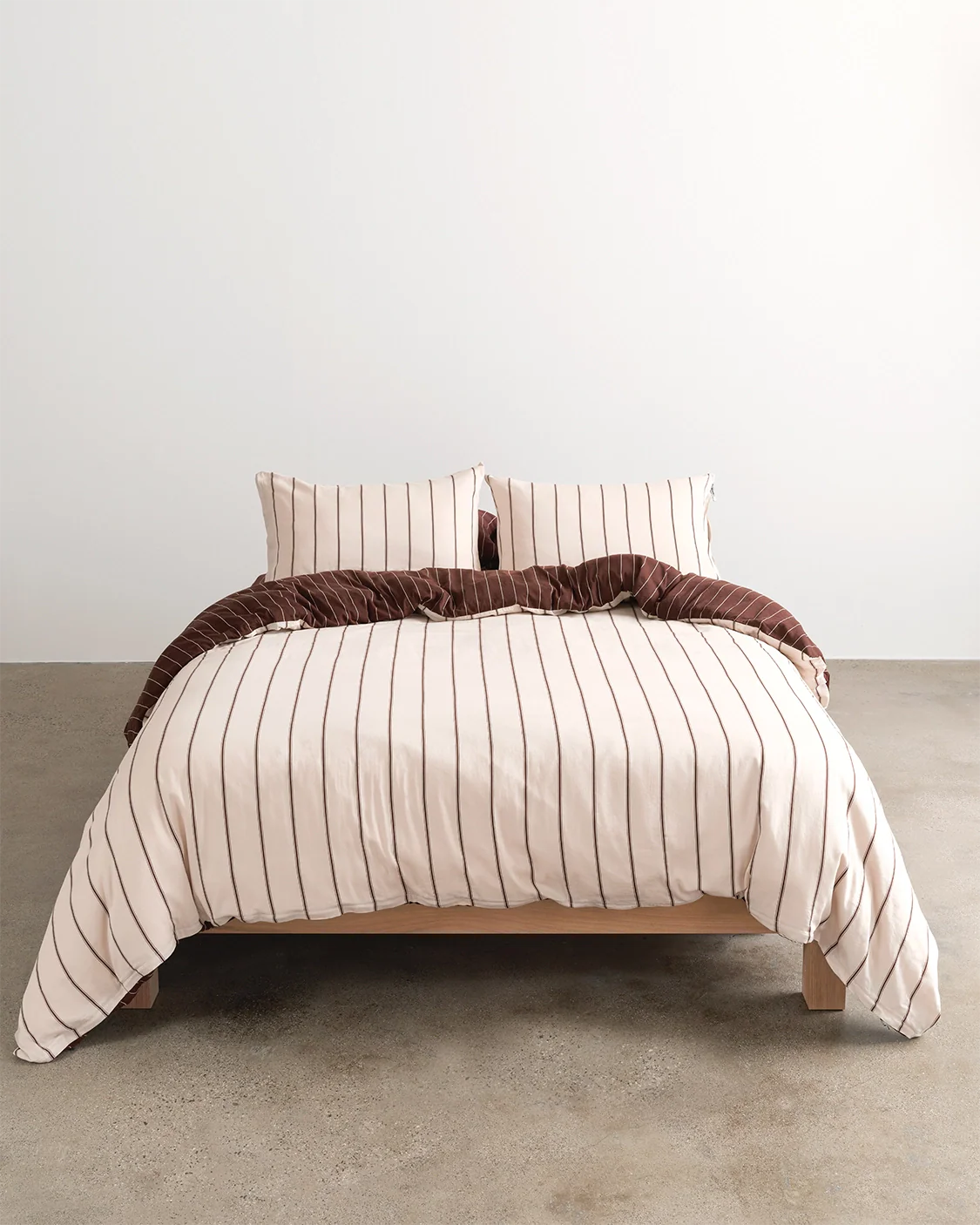 Versa Duvet Cover - Vanilla & Mahogany