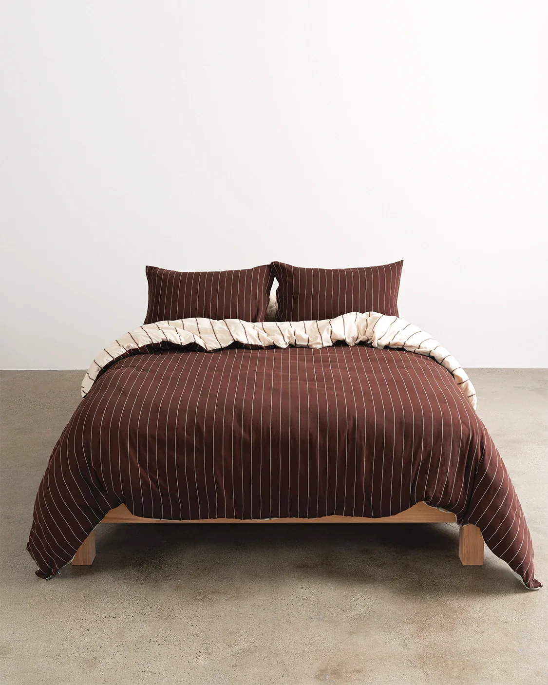 Versa Duvet Cover - Vanilla & Mahogany - Image 7