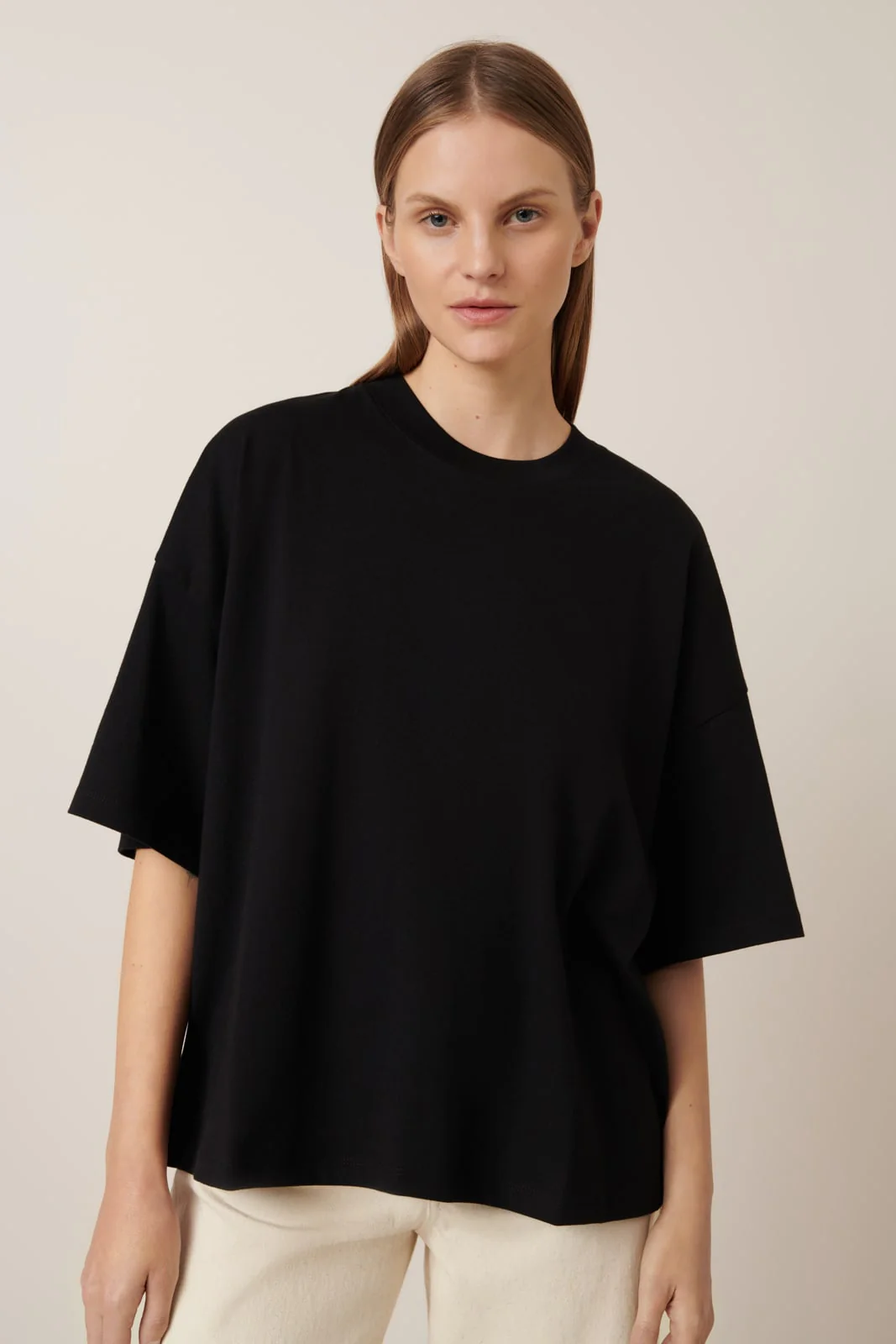 Oversized Boxy Tee - Black - Image 3