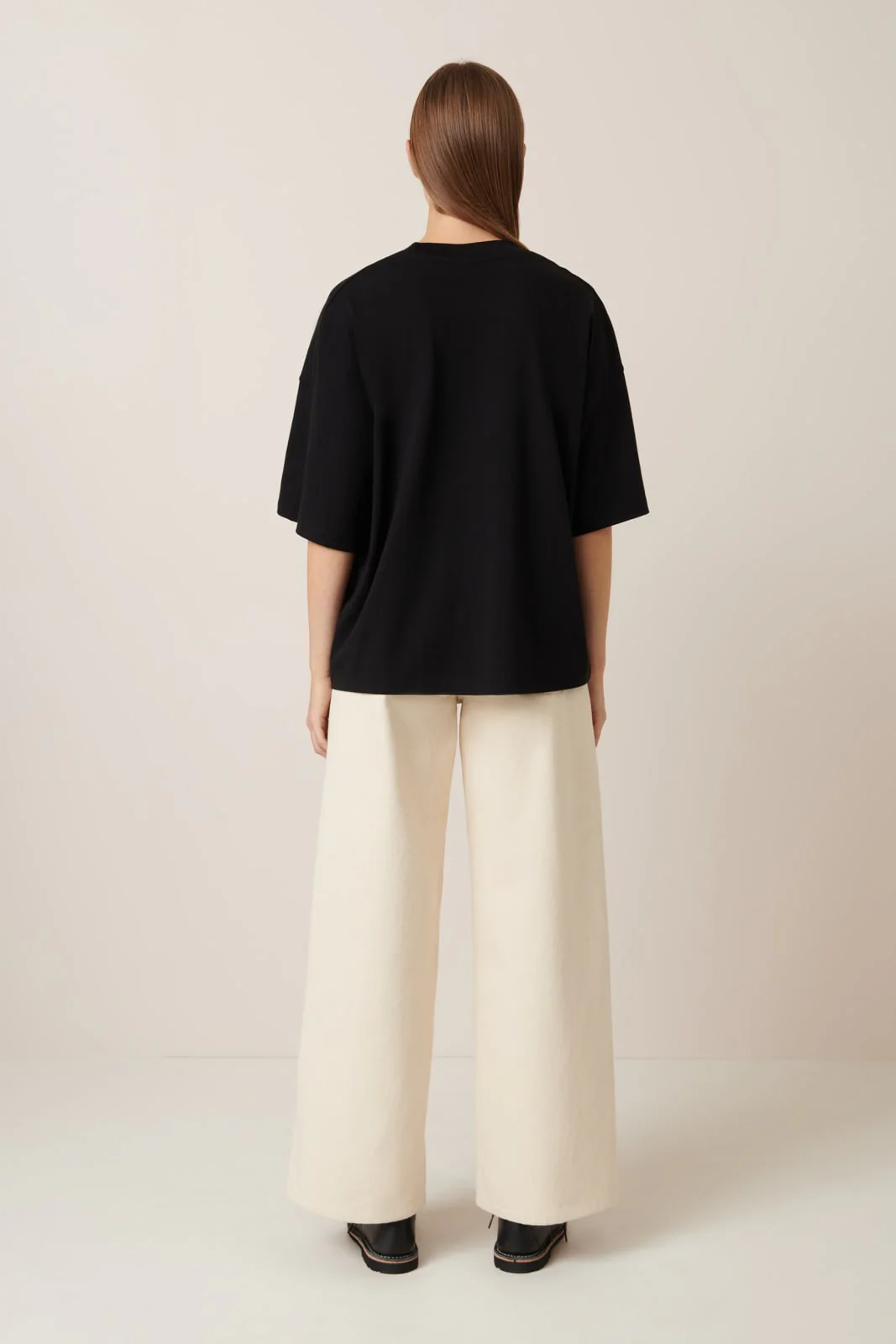 Oversized Boxy Tee - Black - Image 7