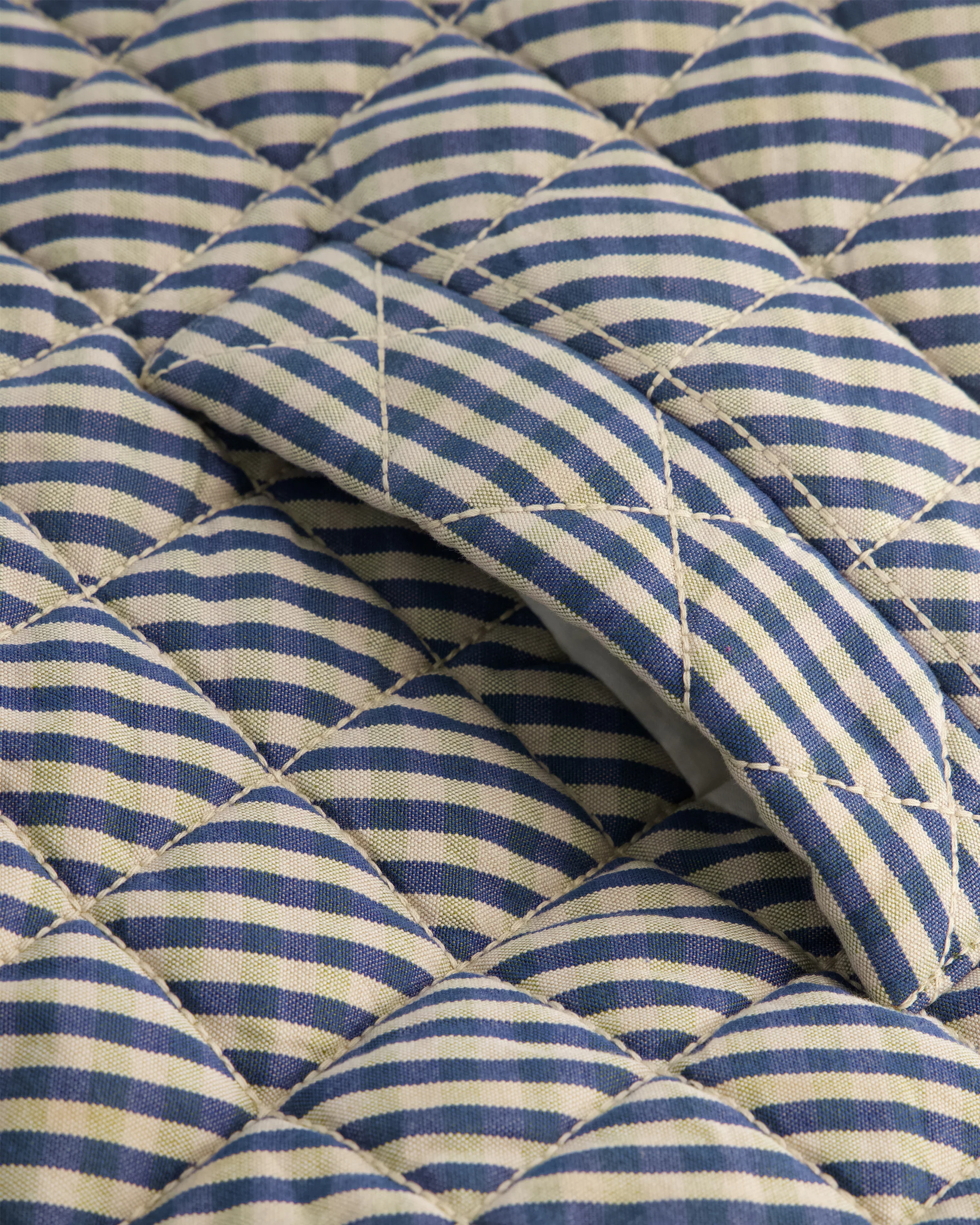 Quilter Check Vest - Image 7