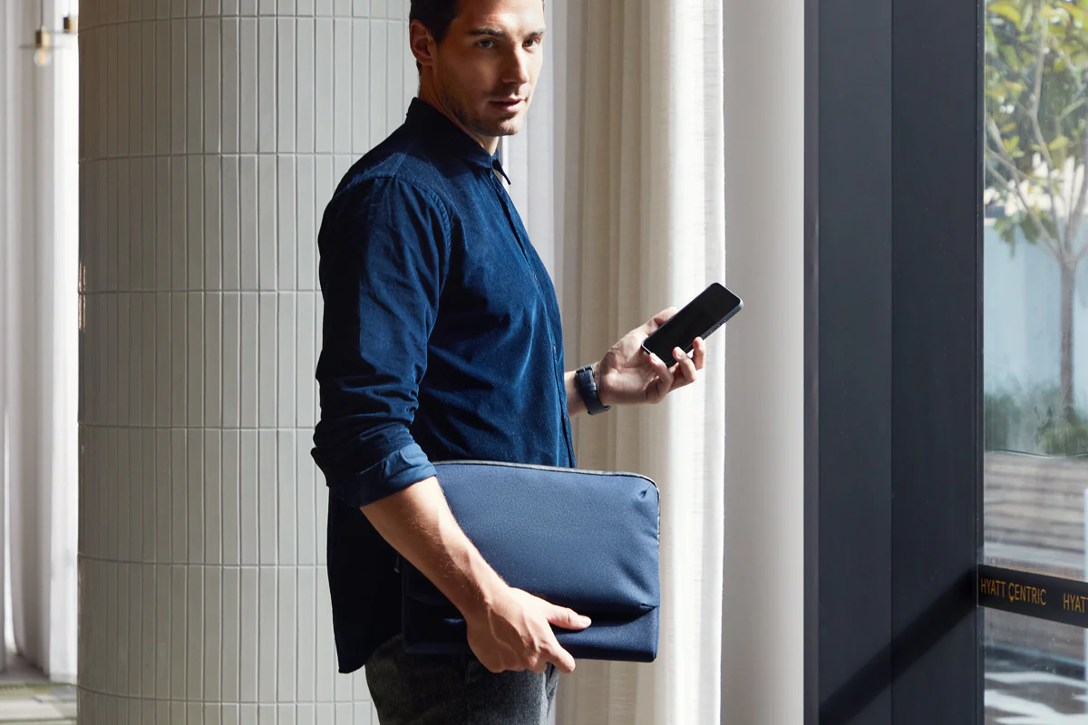 Laptop Caddy - Black - Image 6