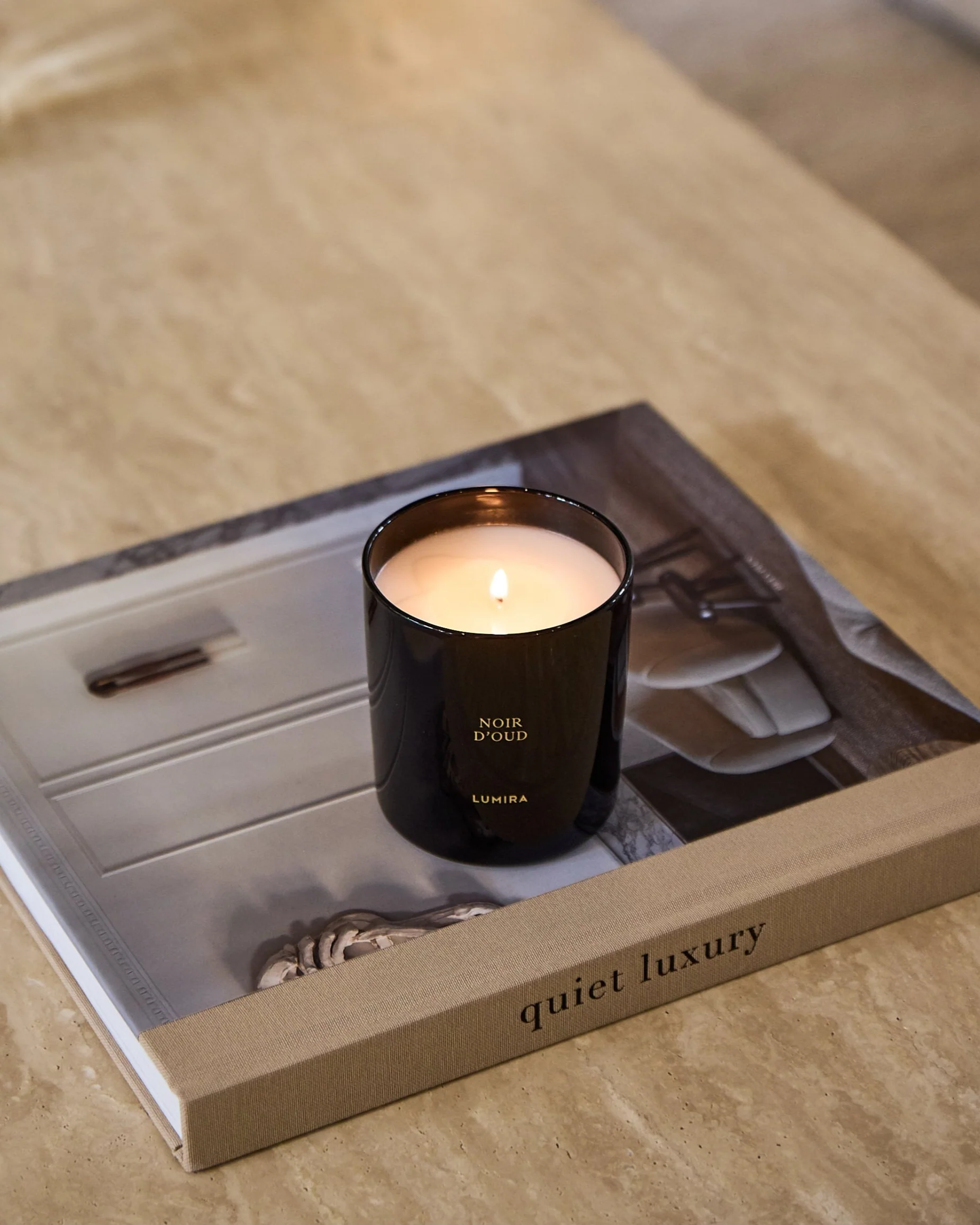 Noir d'Oud Candle - Image 2