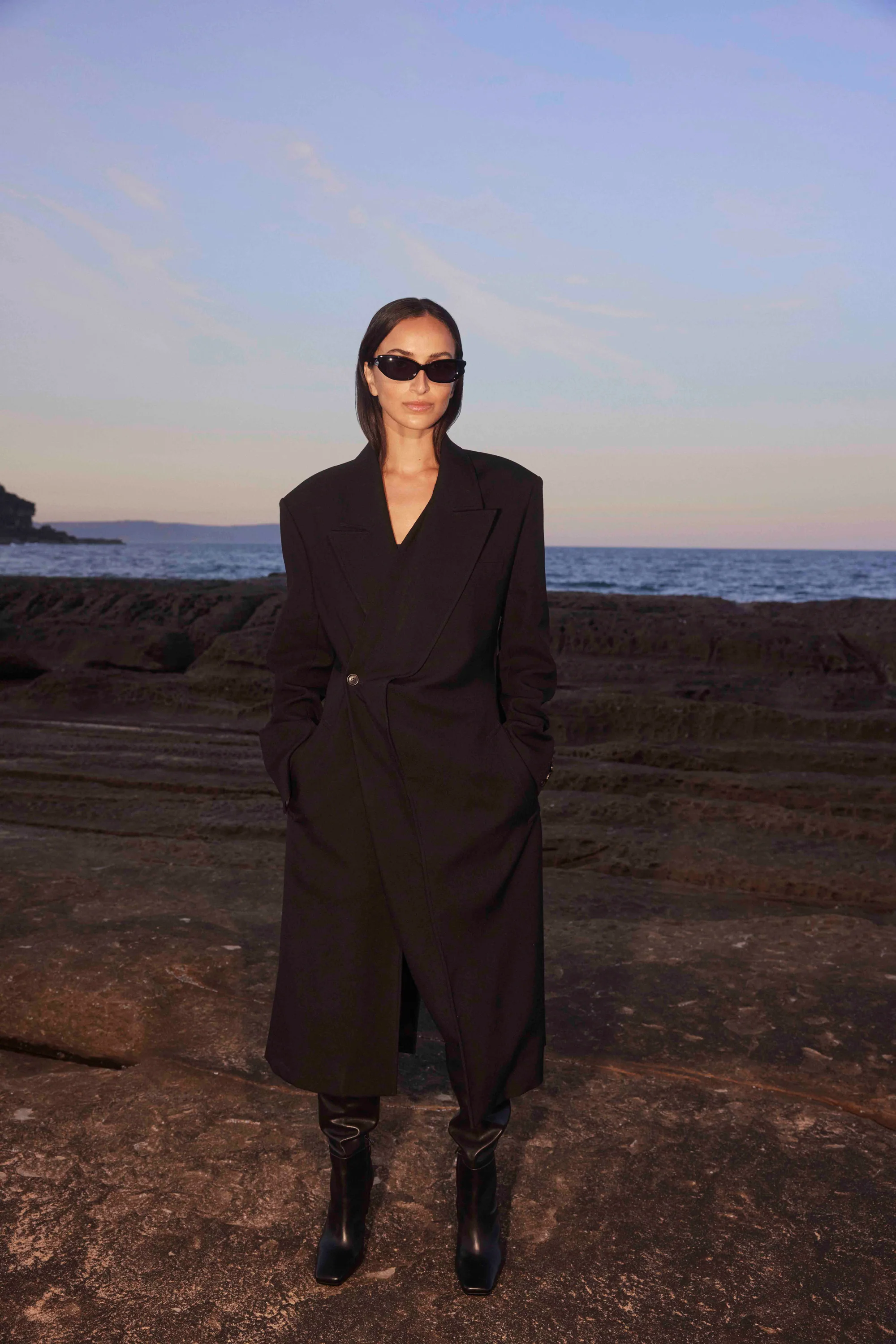 The Elle - Black - Image 5