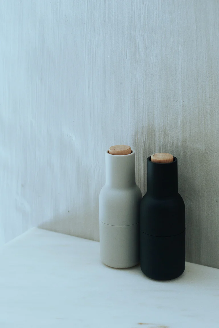 Salt & Pepper Grinders - Ash, Carbon & Beech - Image 5