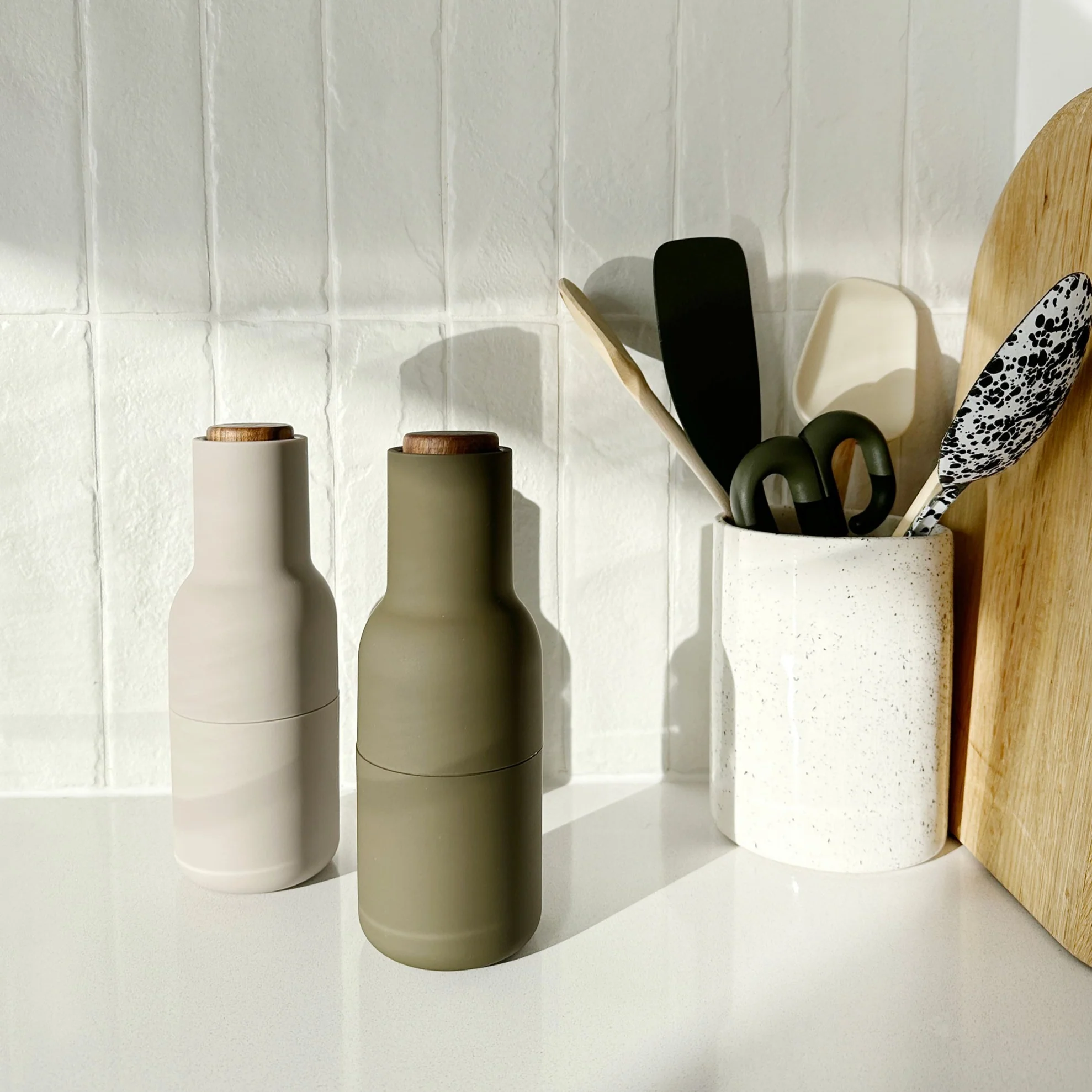 Salt & Pepper Grinders - Beige & Green - Image 2