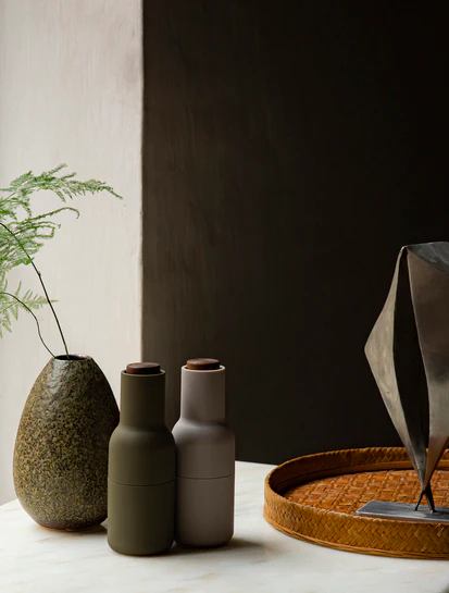 Salt & Pepper Grinders - Beige & Green - Image 6
