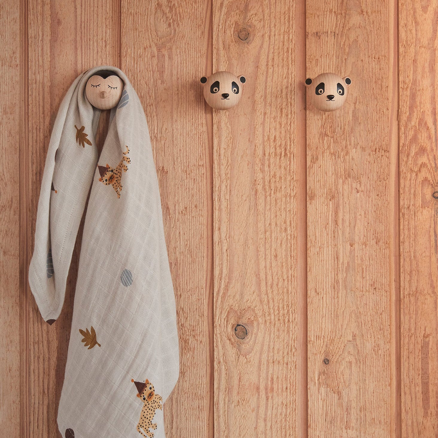 Mini Wall Hook - Penguin - Image 2