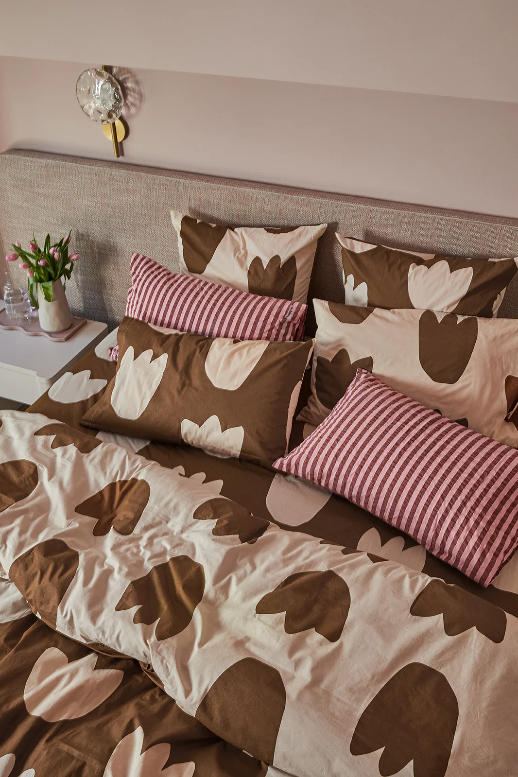 Reversible Tulip Quilt Cover - Image 2