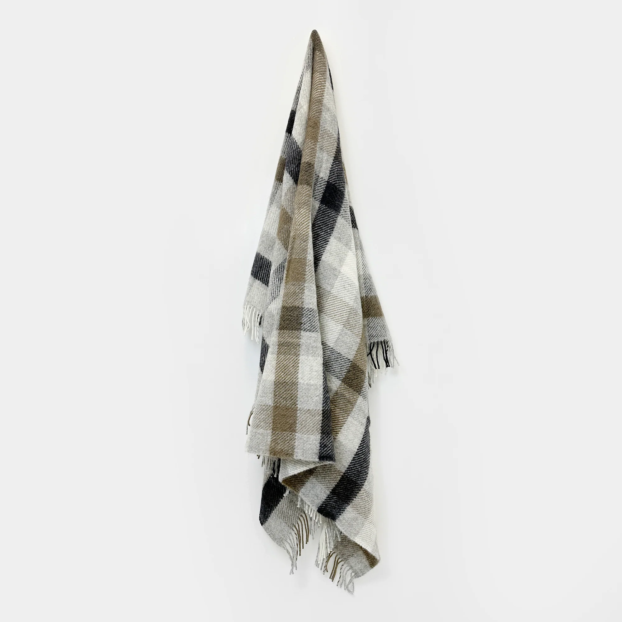NZ Lambswool Throw - Gotland Grey - Image 2