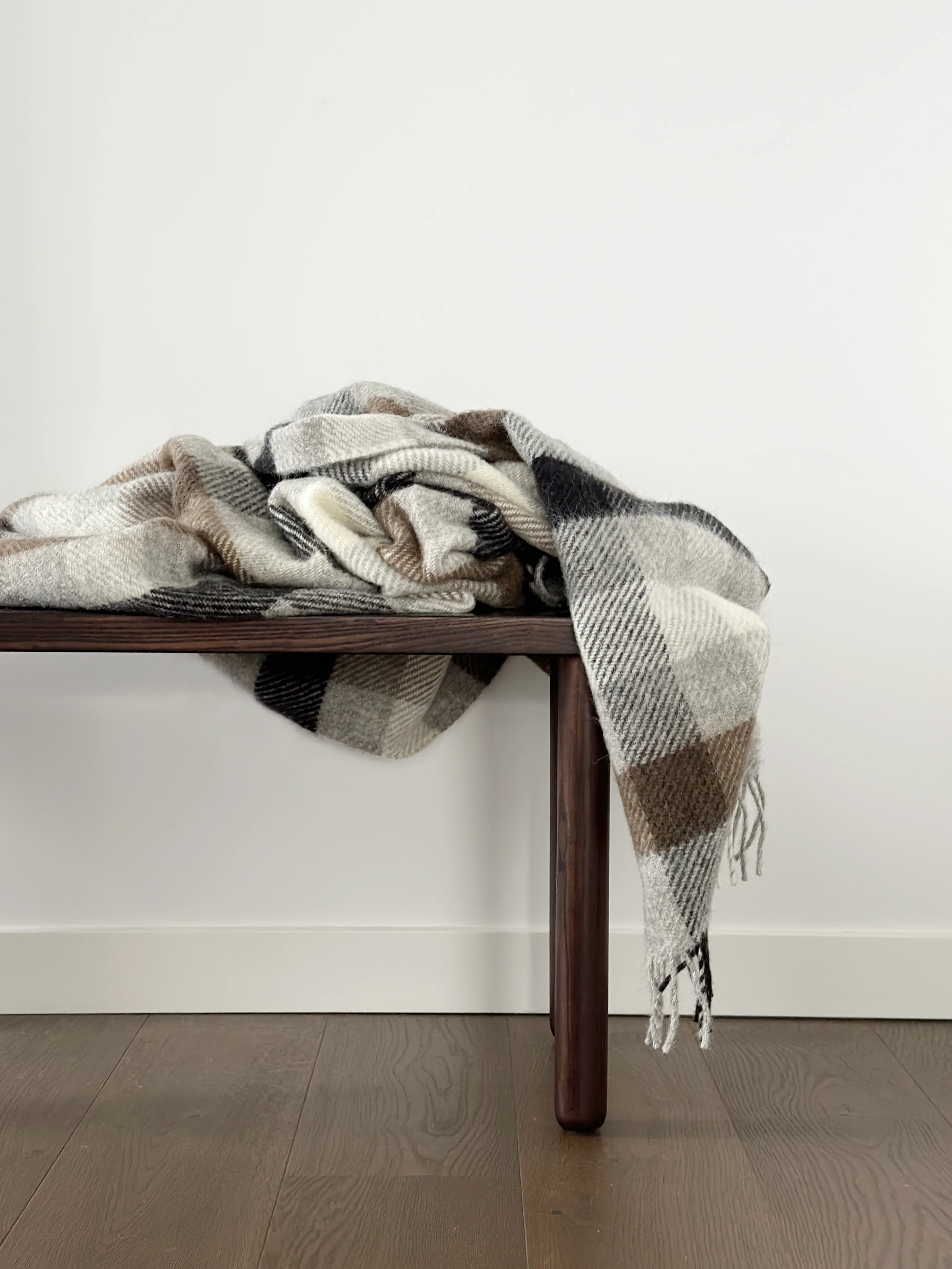 NZ Lambswool Throw - Gotland Grey - Image 6