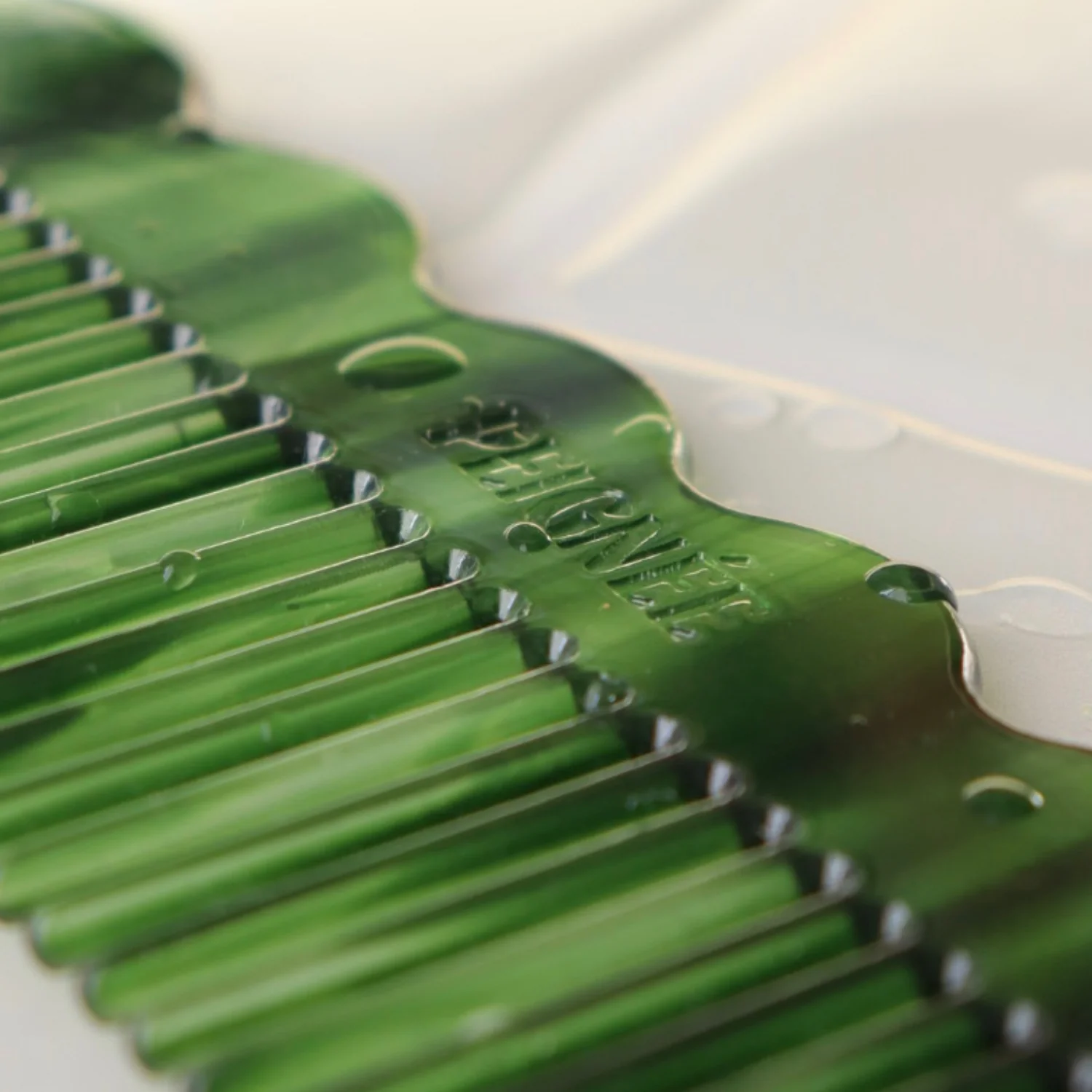 Signature Comb - Emerald - Image 3