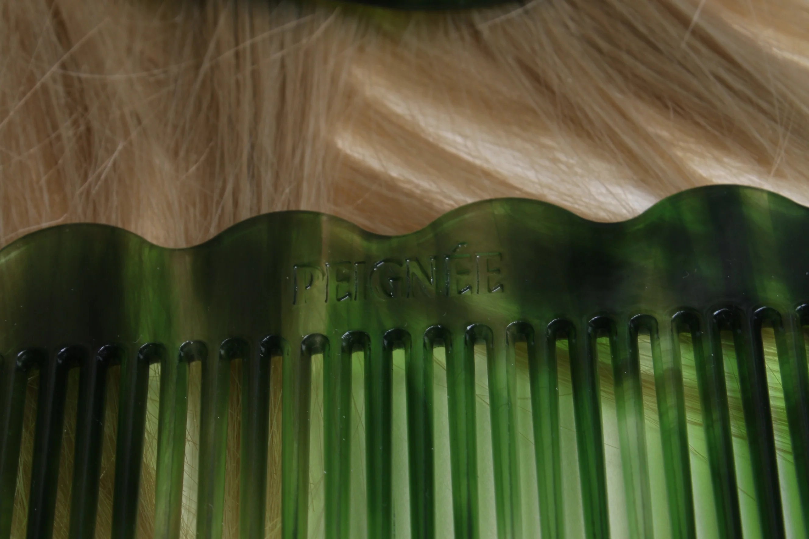 Signature Comb - Emerald - Image 4