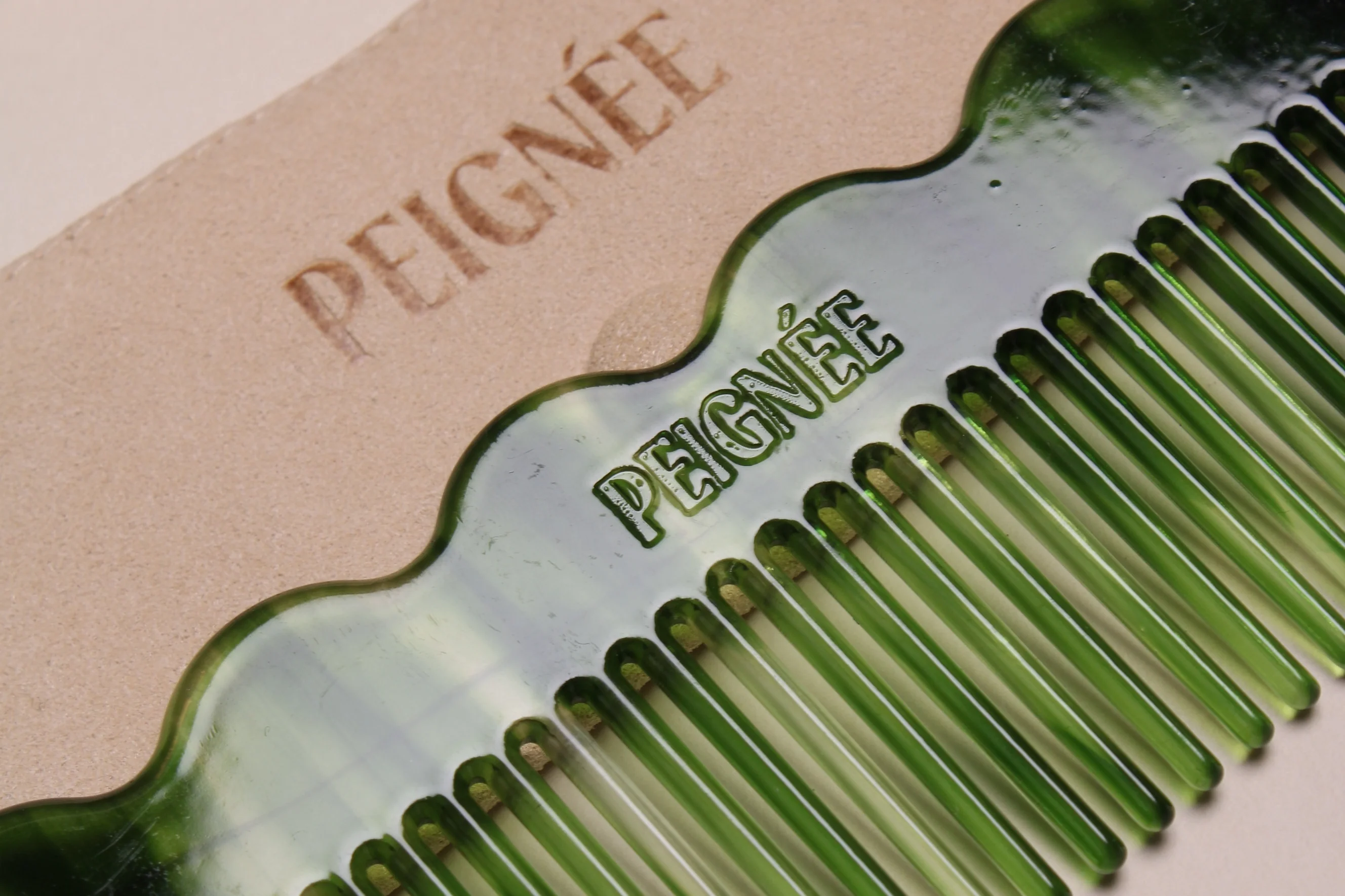 Signature Comb - Emerald - Image 5