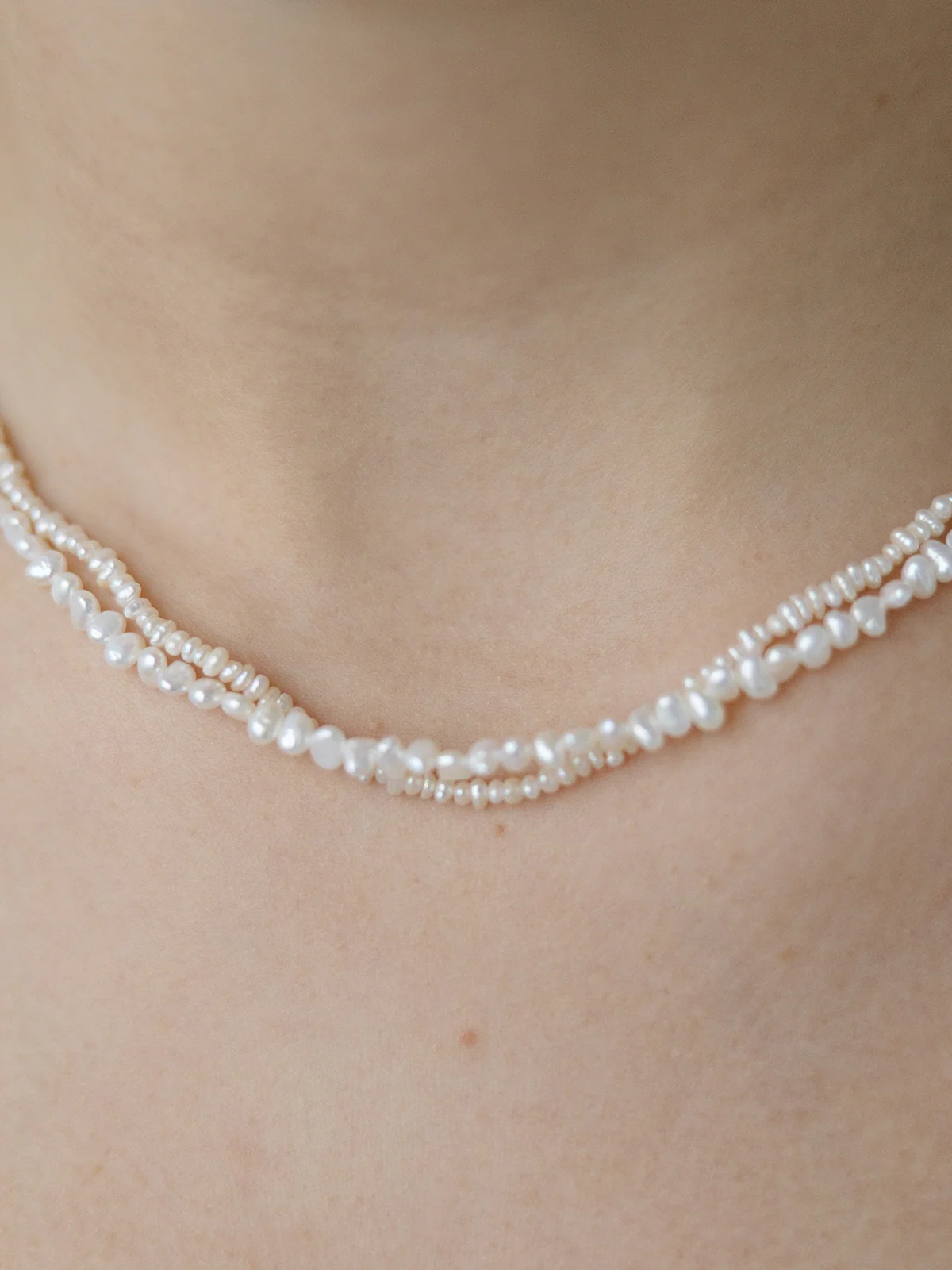 Micro Pearl Necklace - Image 3