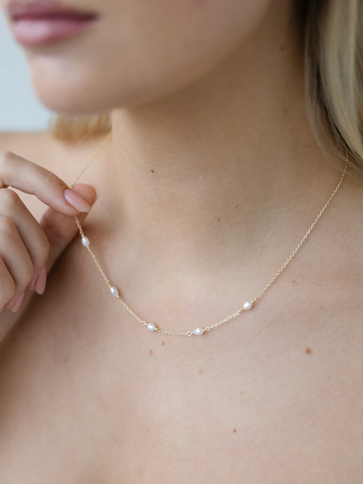 Pop of Pearls Necklace - Image 2