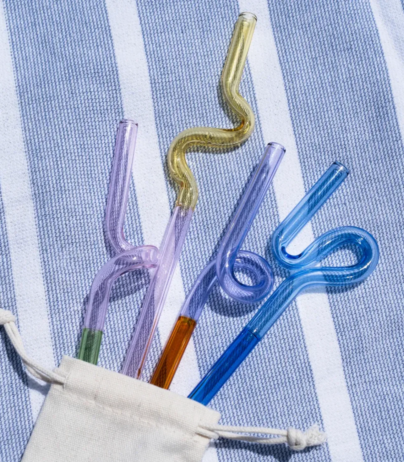Curly Glass Straws - Image 2
