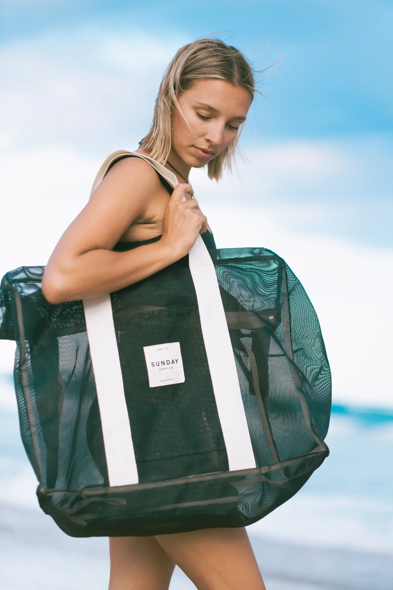 Black Rock Mesh Beach Bag - Image 3