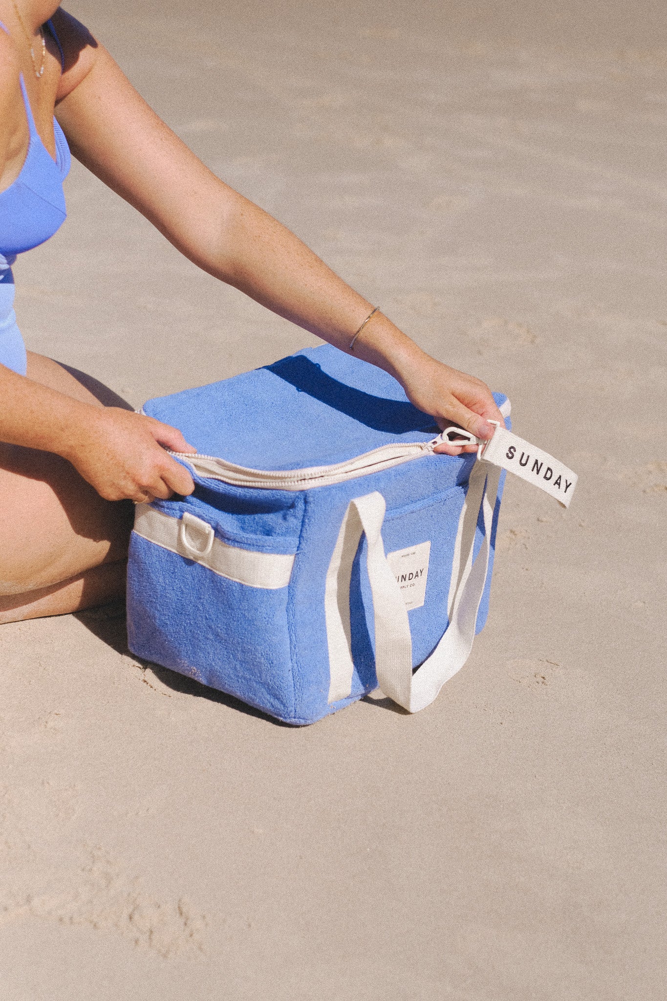 Pacific Towelling Cooler Bag - Image 3