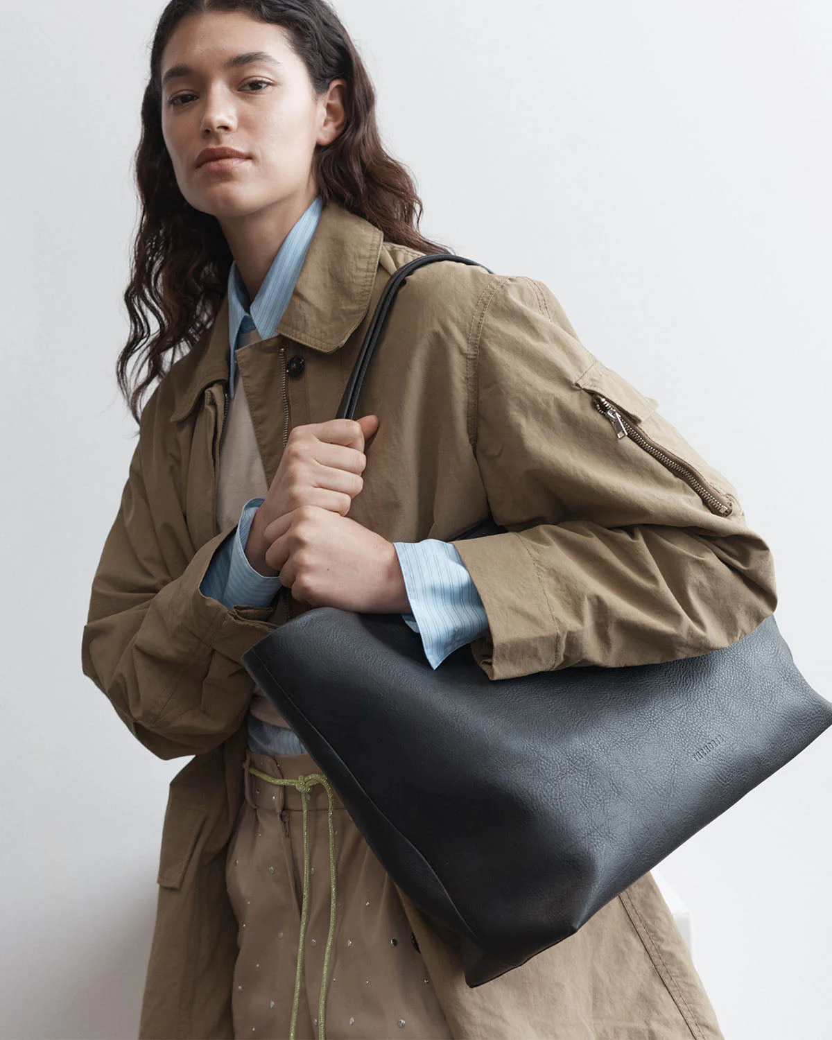 Teddy Tote - Black - Image 3