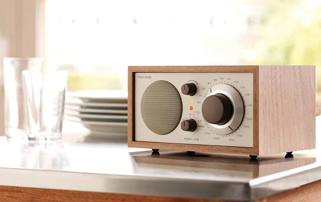 Model One Radio - Image 4