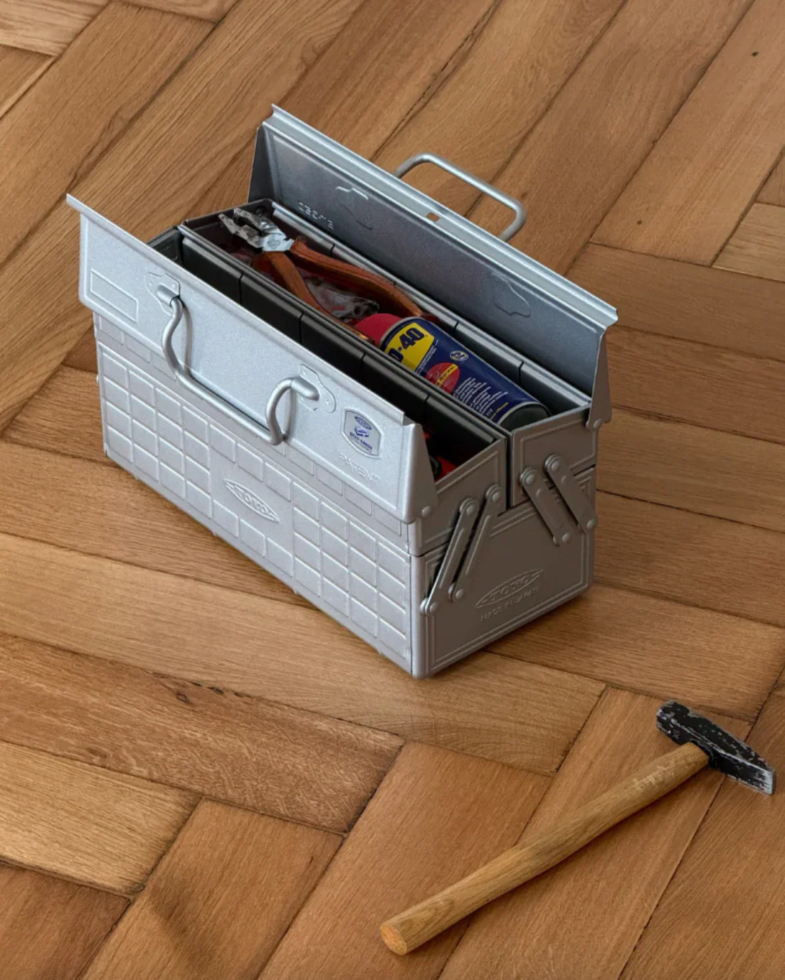 Cantilever Toolbox - Silver - Image 3