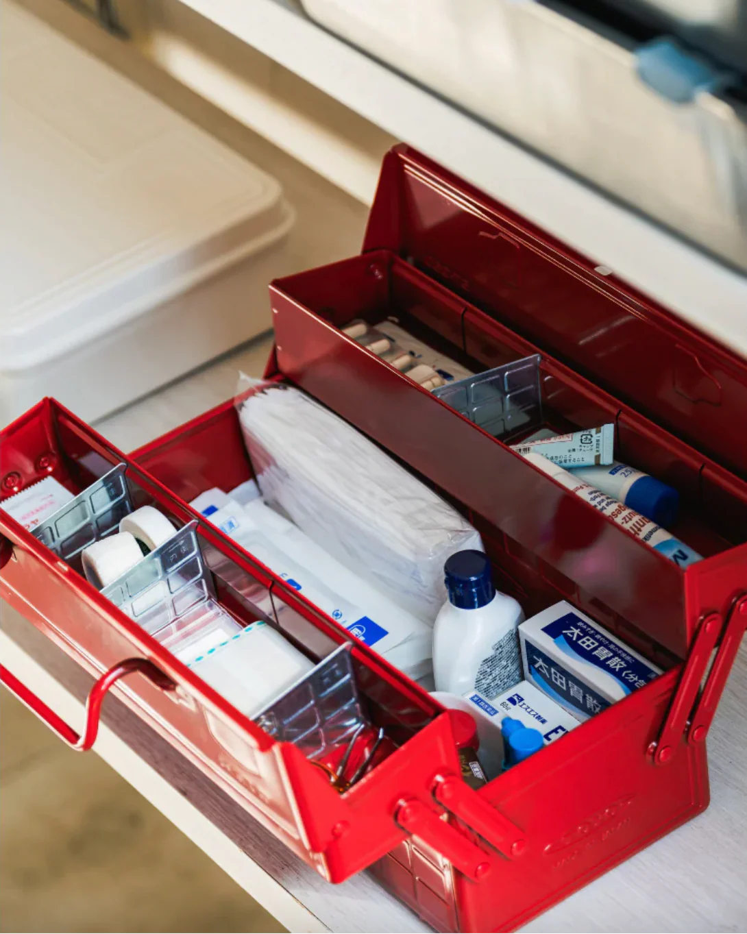Cantilever Toolbox - Red - Image 2