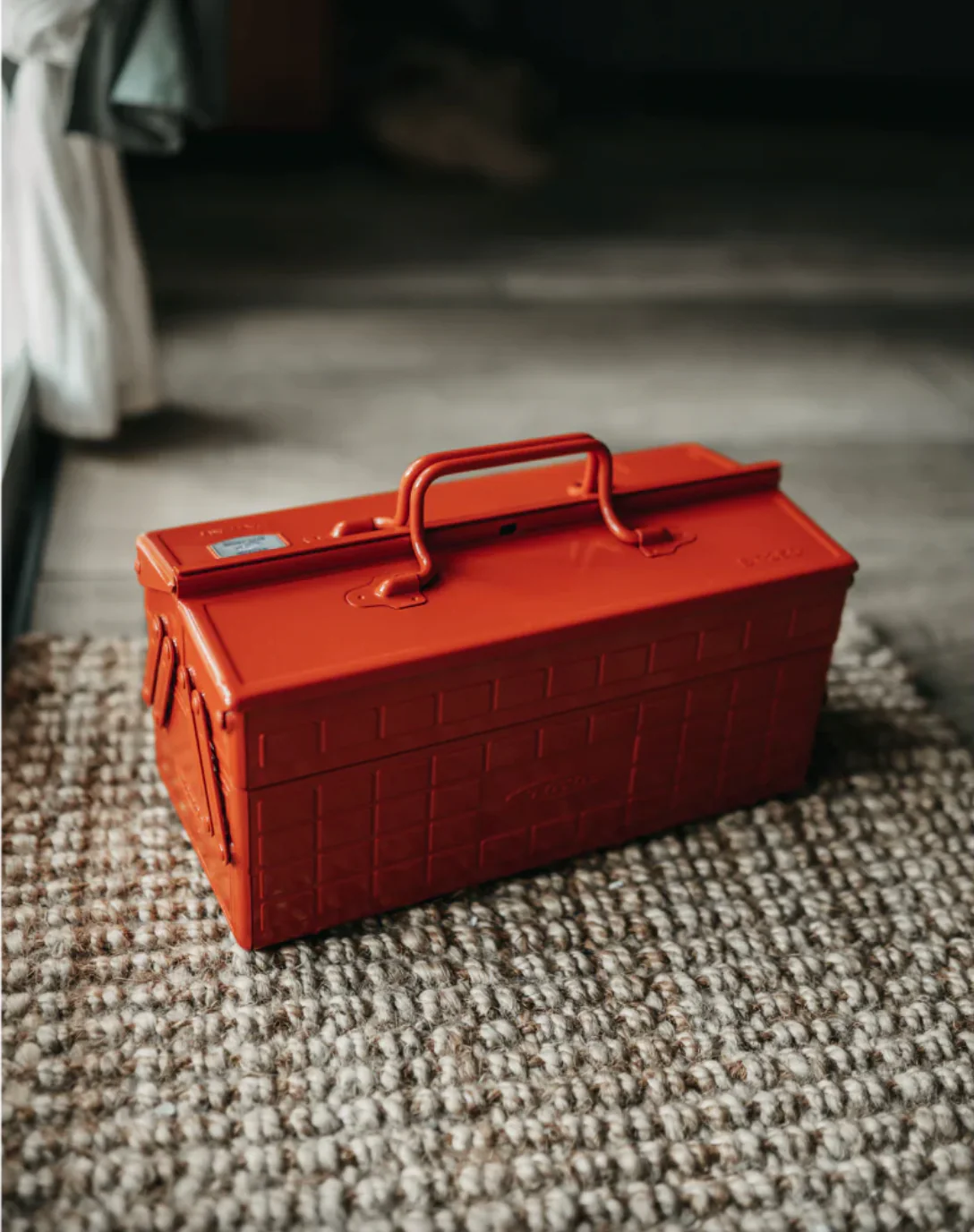 Cantilever Toolbox - Red - Image 6